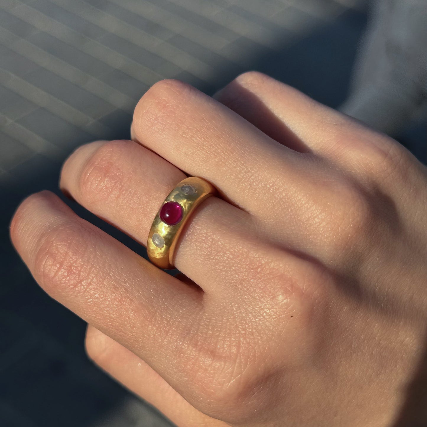 VICTORIAN TRILOGY RING